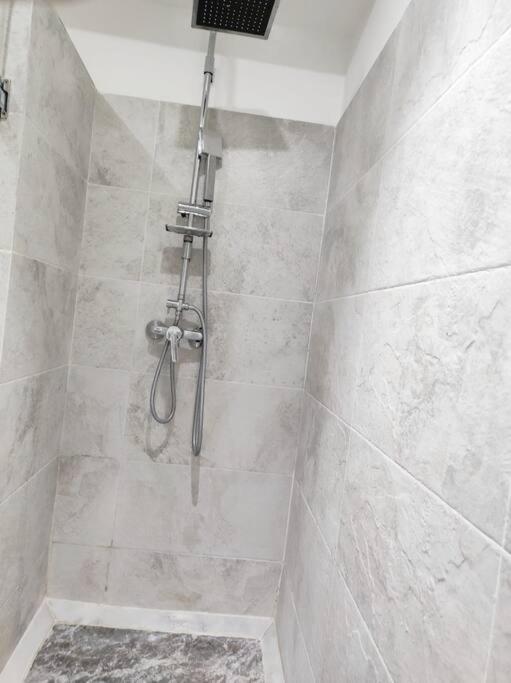 Plein Centre Marrakech, Grand Balcon Filant Apartment Marrakesh Exterior foto